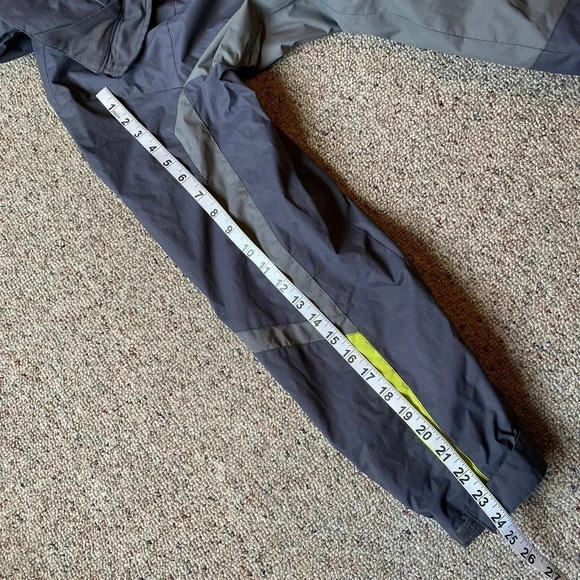 L.L. Unisex Adult Waterproof Hoodie Jacket Windbreaker Size XL18 Pocket - Picture 3 of 11